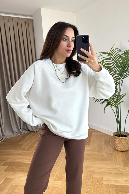 Beyaz Bisiklet Yaka Basic Sweatshirt
