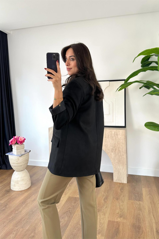 Lona Siyah İç Astar Detaylı Blazer