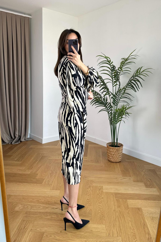 Elissa Siyah Desenli Kruvaze Elbise