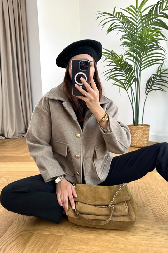 Poly Kaşe Dokulu Gold Düğme Vizon Ceket