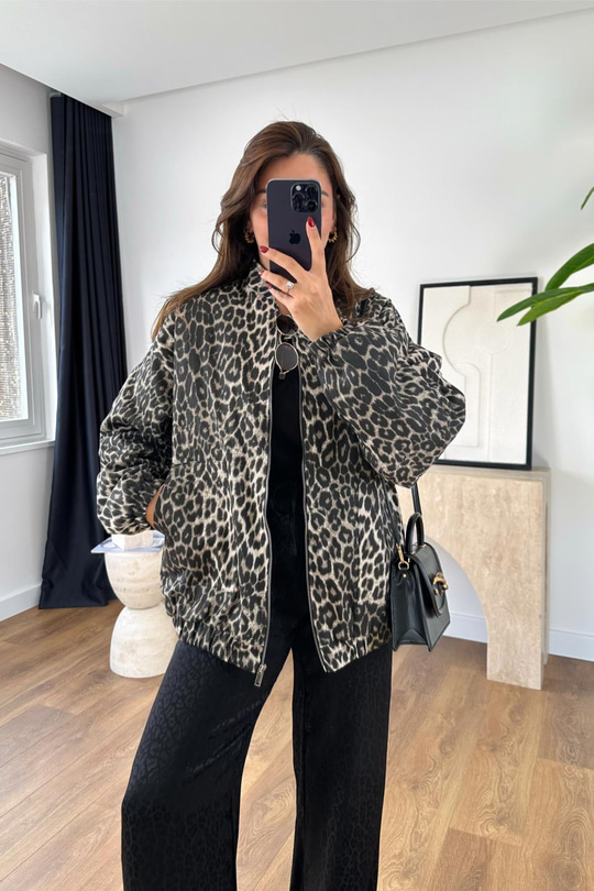 Bonale Leopar Desenli Dolgulu Kapitone Ceket