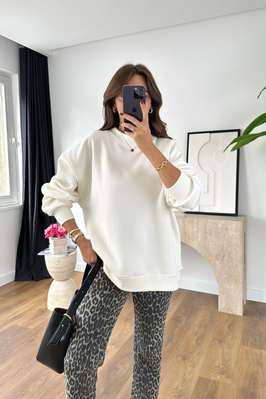 Plow Kırık Beyaz Oversize Basic Sweatshirt
