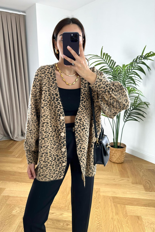 Kahve Rengi Leopar Desenli Hırka