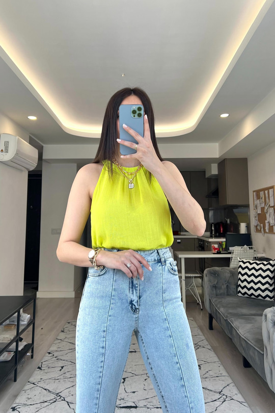 Jomf Neon Yeşili Sıfır Kol Bluz