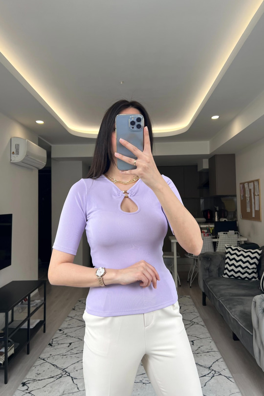 Lila Pencere Detaylı Bluz