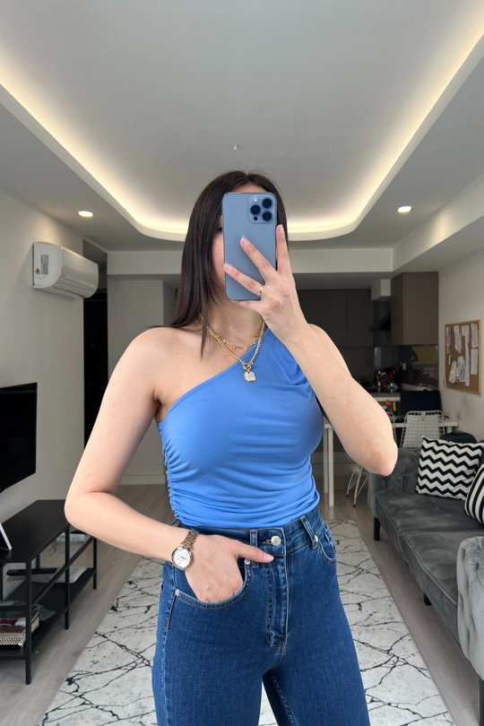 Nakd Mavi Tek Omuz Bluz