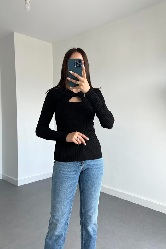 Siyah Önü Düğümlü Fitilli Bluz