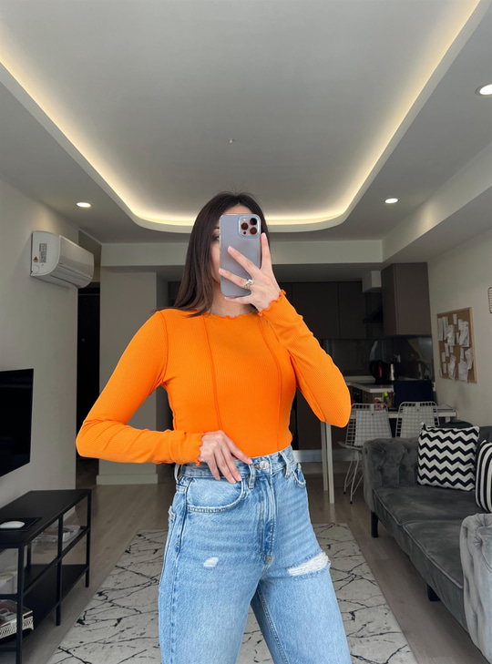 Turuncu Önü Dikişli Bluz
