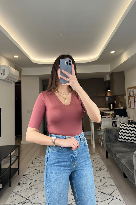 Gül Kurusu Yarım Kol Bodysuit