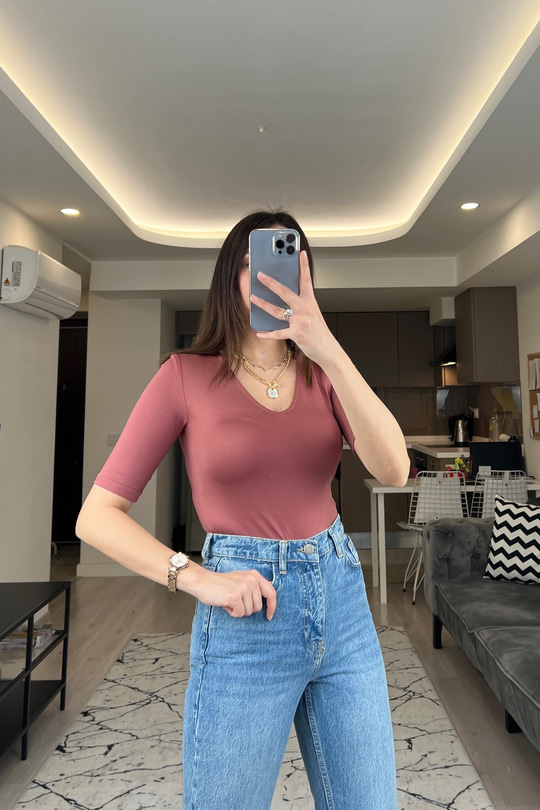 Gül Kurusu Yarım Kol Bodysuit