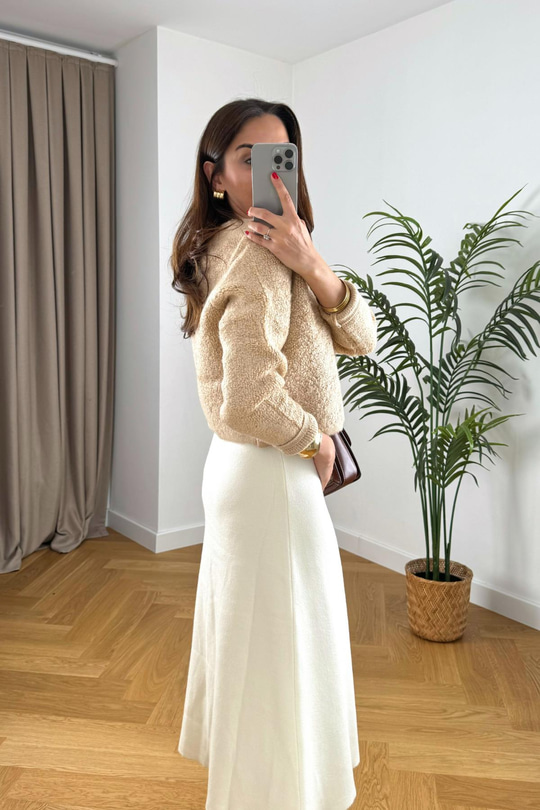 Soft Bej Düğme Detaylı Bisiklet Yaka Yumoş Hırka