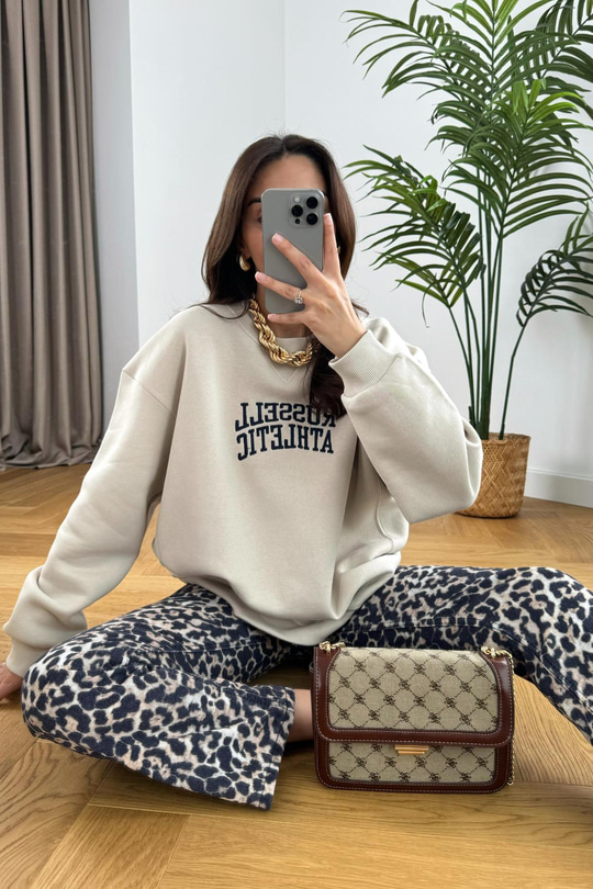 ZR Taş Rengi Russell Athletıc İşlemeli Sweatshirt