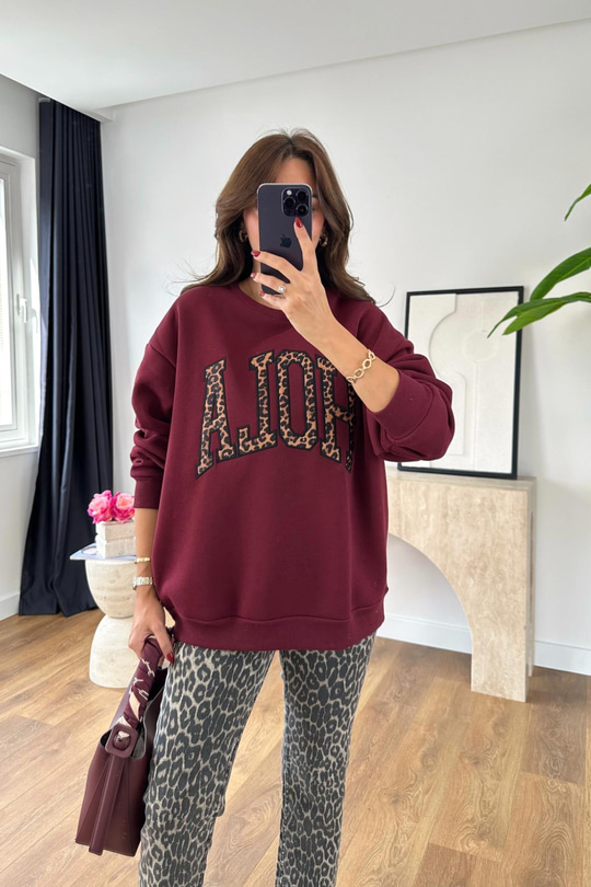 Cesila Bordo Yazı Detaylı Oversize Sweatshirt