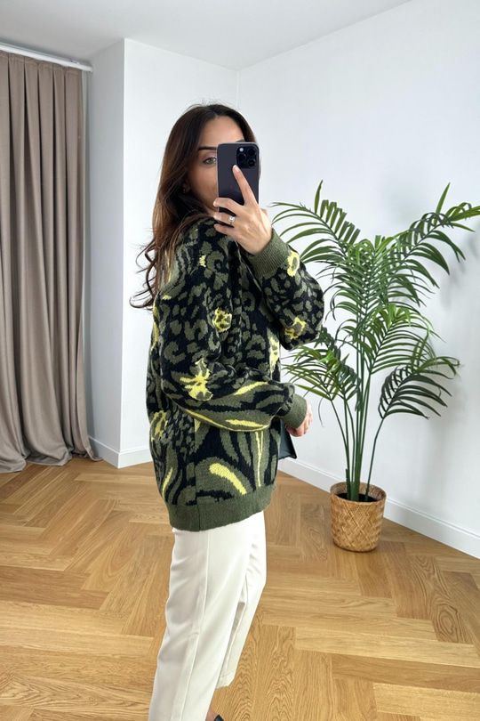 Zümrüt Neon Renk Geçişli Triko Kazak