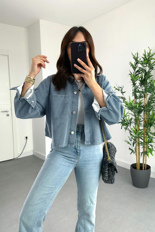 Mavi Çizgi Detaylı Denim Ceket