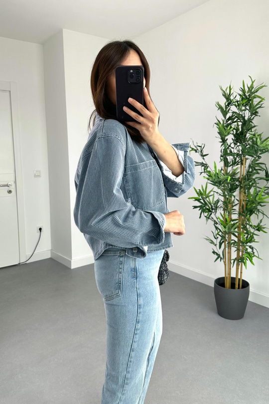 Mavi Çizgi Detaylı Denim Ceket