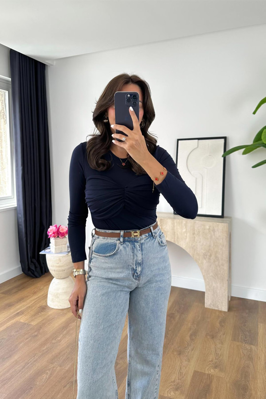 Roles Lacivert Göğüs Detaylı Bluz