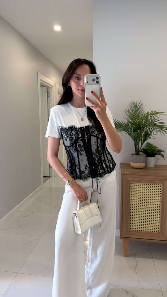 Deppox Ekru Korse Detaylı Bluz
