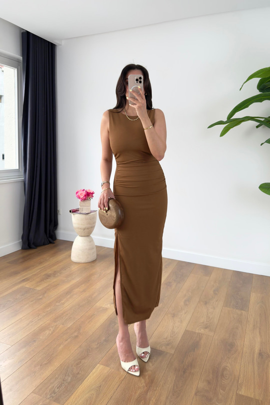 Desy Kahve Yanları Drape Detaylı Elbise