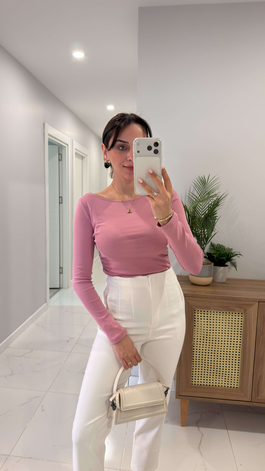 Dilvin Rebeca Gül Büzgülü Kayık Yaka Bluz
