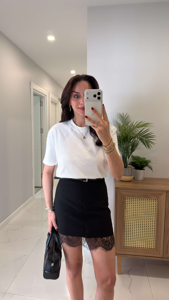 Dlvin Giola Ekru Dekoratif Dikişli Bisiklet Yaka Tişört