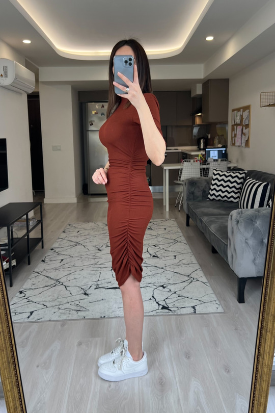 Kiremit Yanları Büzgülü Elbise