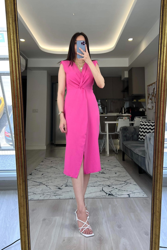 Pembe Önü Düğümlü Vatkalı Elbise