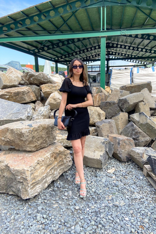 Siyah Büzgülü Elbise 