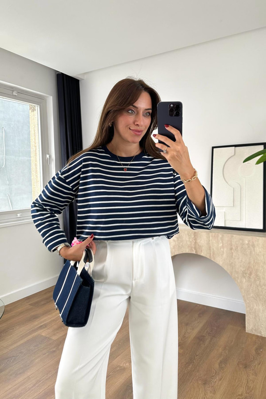 Cesina Lacivert Beyaz Çizgili Bisiklet Yaka Sweatshirt