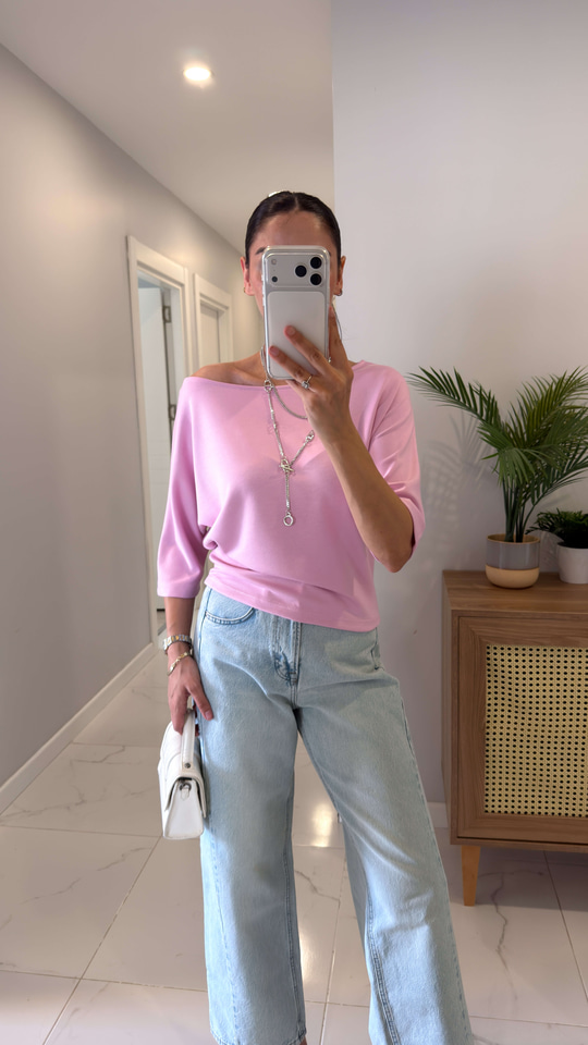 Ginda Pembe Kayık Yaka Modal Tişört
