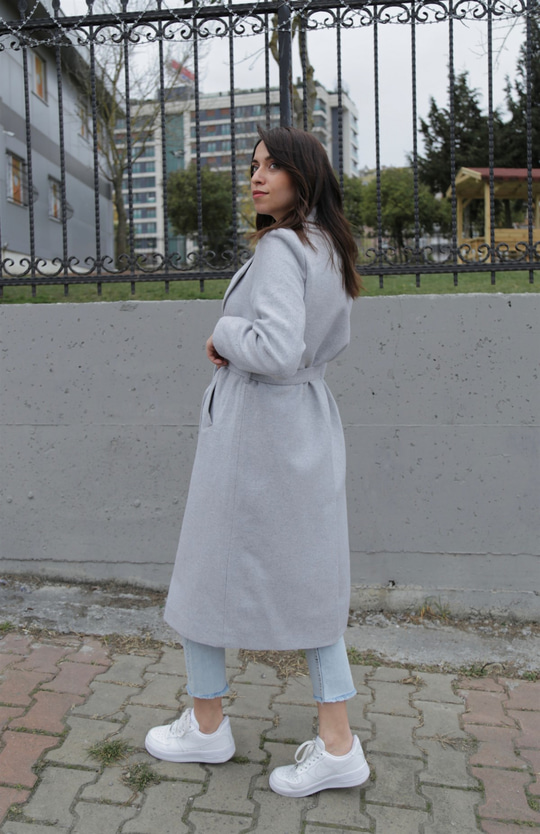 Gri Kuşaklı Kaşe Kaban