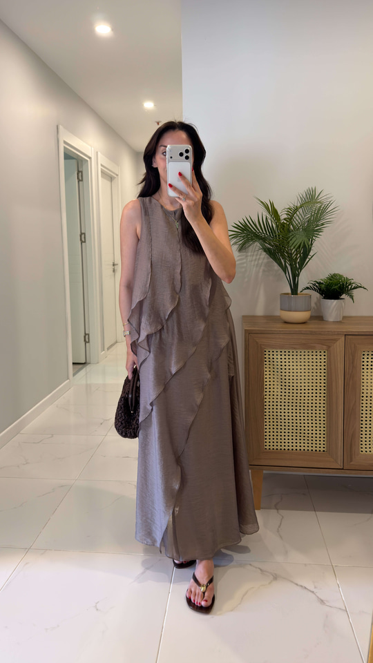 Kinda Bronz Fırfır Detaylı Astarlı Kolsuz Elbise