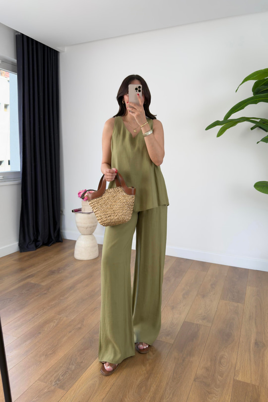 Leyona Olive V Yaka Bluz Pantolon Takım