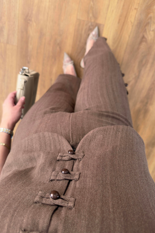 Lisa Kahve Düğme Detaylı Yelek Pantolon Takım