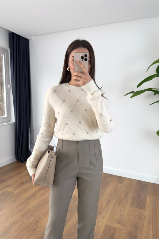 Liza Ekru Taş İşleme Detaylı Triko