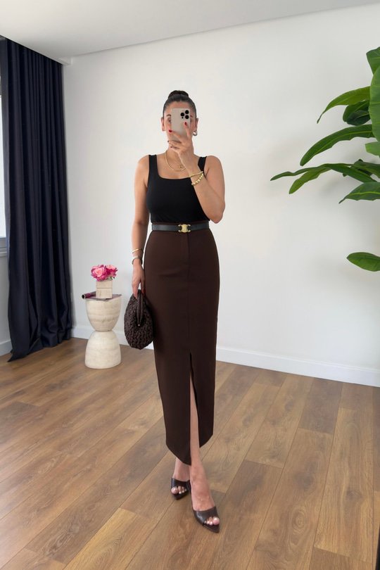 Lolita Kahve Önden Yırtmaç Detaylı Maxi Boy Etek