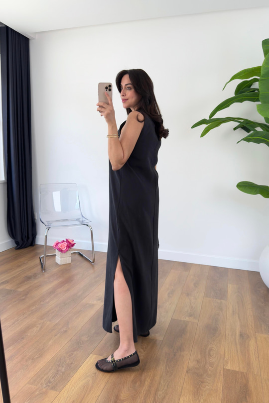 MD Hesinla Siyah Gül Detaylı Tensl Elbise