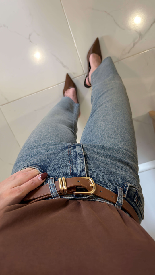 Melotti Mavi Yıkama Kesik Paça Kemerli Straight Jean