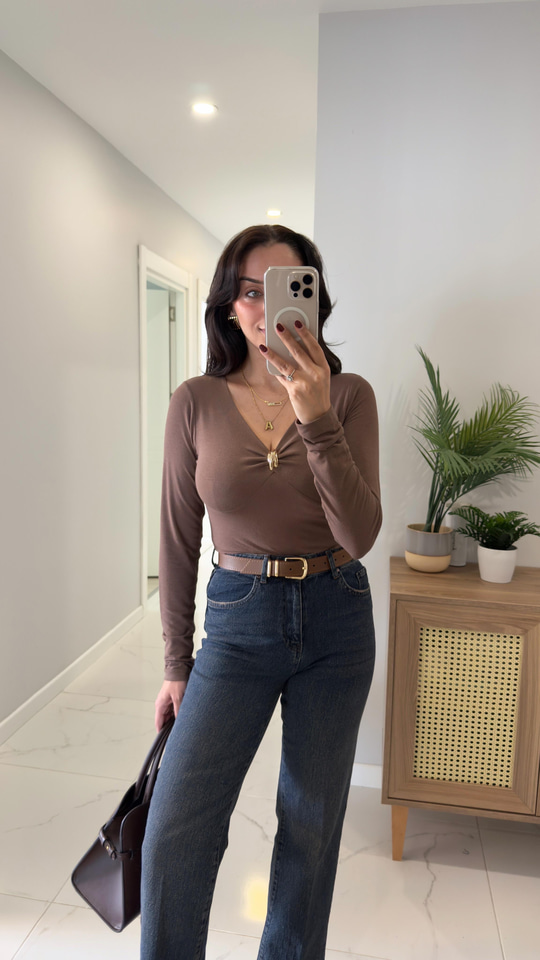 Moste Mocha Yakası Gold Toka Detaylı Bluz