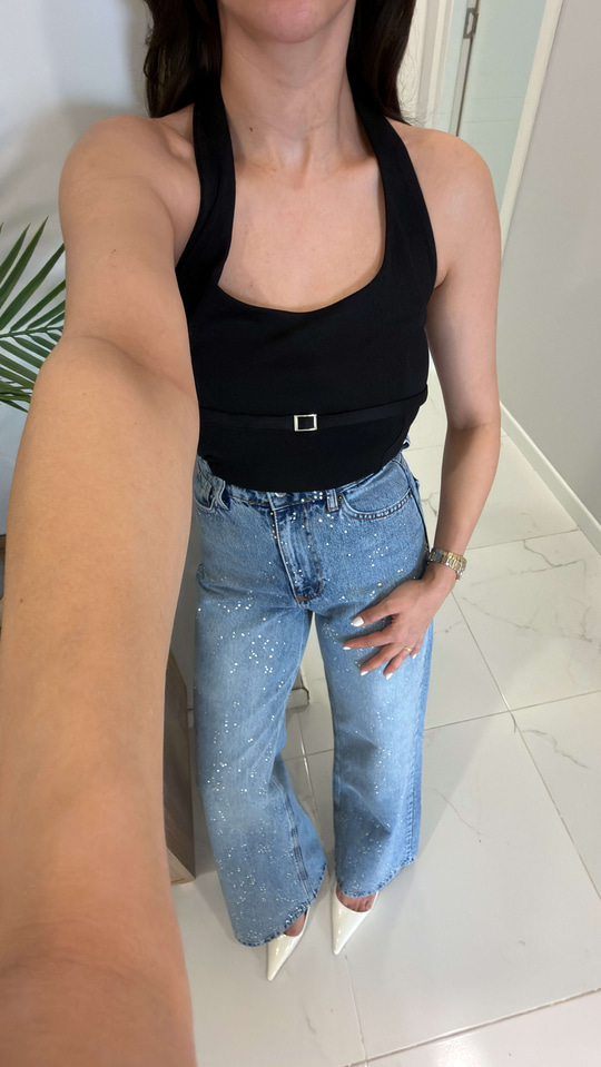 Nullas Siyah Halter Yaka Toka Detaylı Bluz