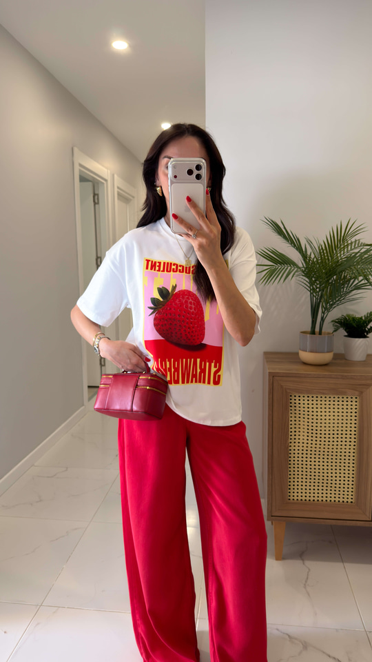 Ritzy Beyaz Çilek Baskılı Tişört