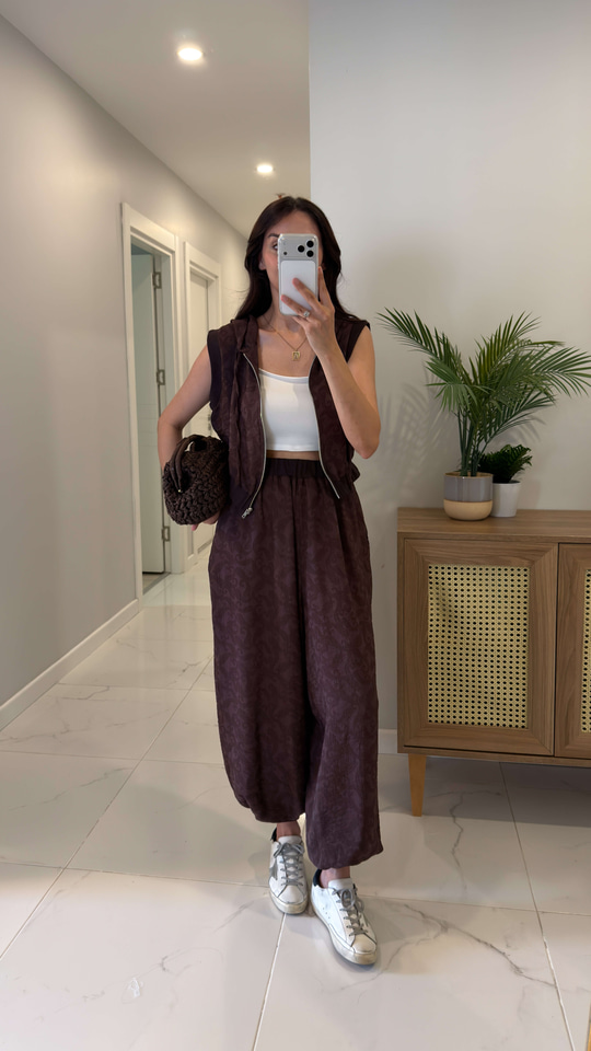 Selay Kahve Kopüşonlu Yelek Pantolon Takım