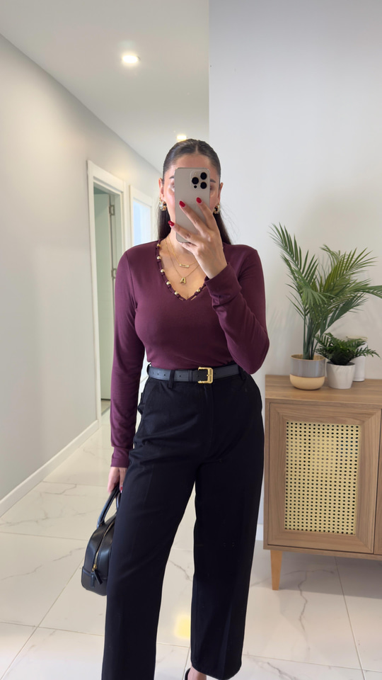 Senveta Bordo Yaka Boncuk Detaylı Bluz