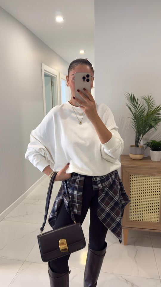 Sonya Beyaz Basic Sweat