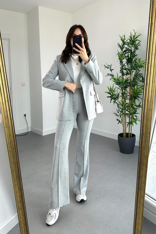 Açık Gri Çizgili Premium Blazer Pantolon Takım