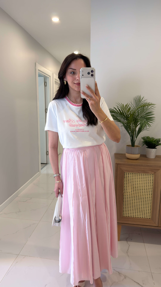 Tilda Ekru Pembe Yaka Detaylı Baskılı Tişört