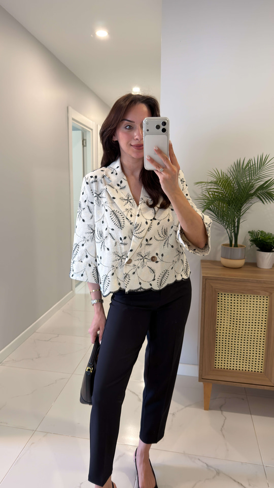 Tilsa Ekru İşleme Detaylı Keten Ceket