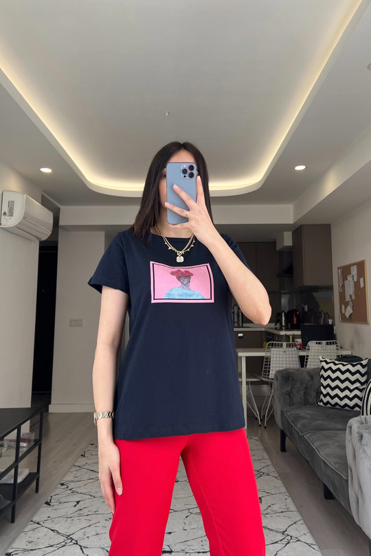 Lacivert Pembe Baskılı Tişört