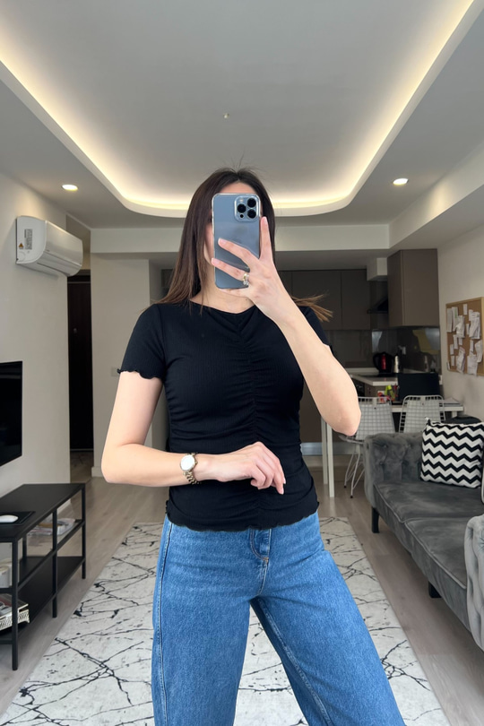 Na-kd Siyah Önü Büzgülü Tişört