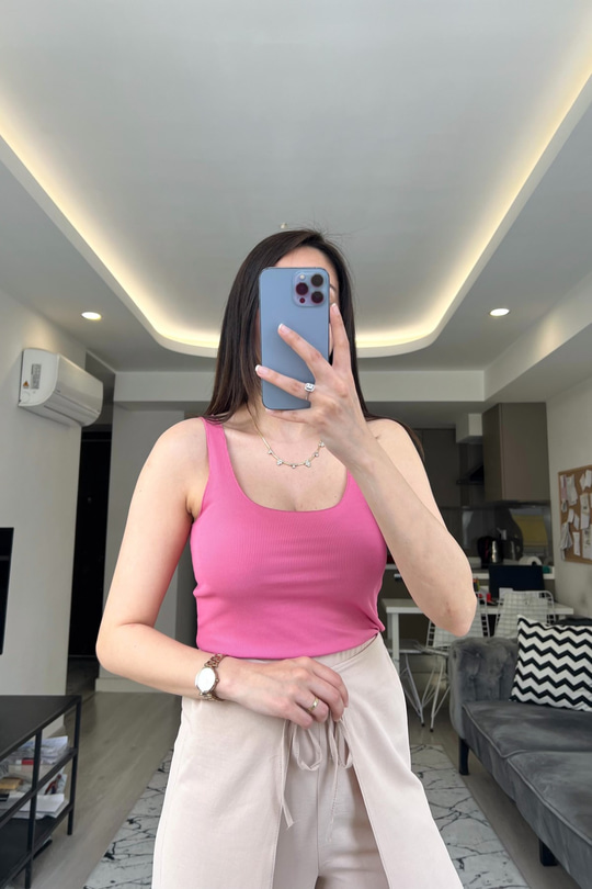 Pembe Basic Atlet